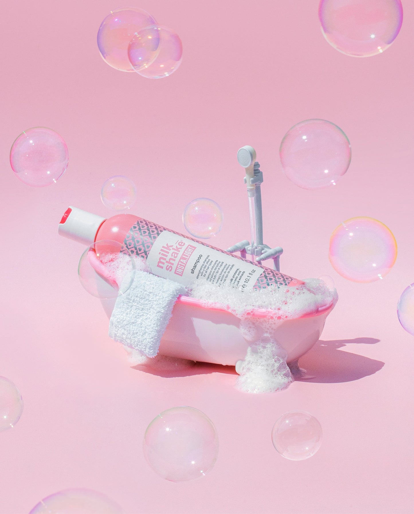 MILK SHAKE STIPRINAMASIS ŠAMPŪNAS SU UŽPILDO EFEKTU "INSTALIGHT SHAMPOO"