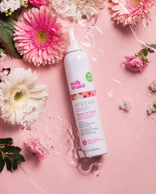 MILK SHAKE KONDICIONUOJANČIOS PUTOS PLAUKŲ STRUKTŪRAI "WHIPPED CREAM" GĖLIŲ KVAPO, 200 ML