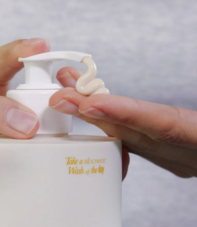 ANILLO Amber528 Scented Body Lotion drėkina sausą odą ir suteikia švelnumo. Su yuzu aliejumi, hialurono rūgštimi ir keramidais. Karale.lt