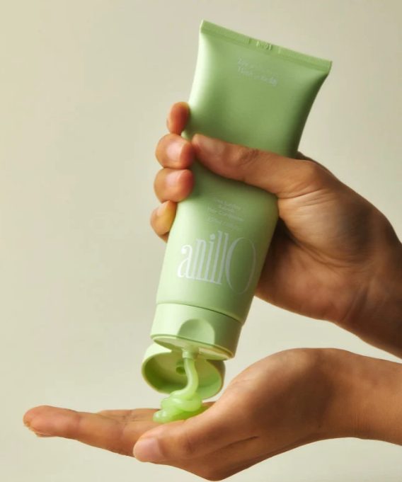 ANILLO Lime Sunday Refresh Hair Conditioner drėkina plaukus, lengvina šukavimą. Riebiai galvos odai, su laimo ekstraktu ir aminorūgštimis. Karale.lt