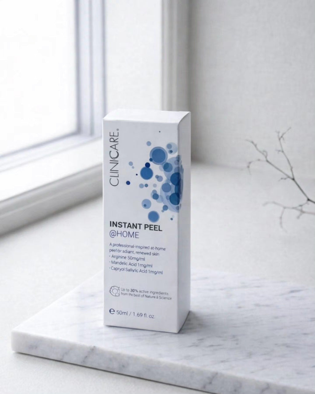 CliniCare Instant Peel – greito poveikio veĭdo šveitiklis su argininu, migdolų ir salicilo rūgštimis. Lygina, skaistina, valo poras. Karale.lt