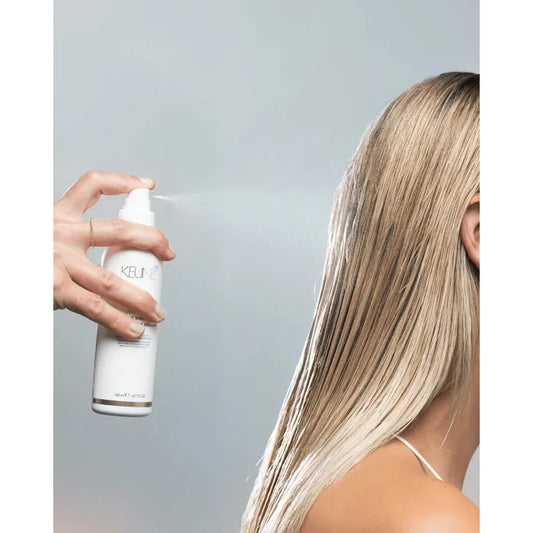 KEUNE CARE KARŠČIU AKTYVUOJAMAS, ŽVILGESIO SUTEIKINATIS PURŠKIKLIS "LUMI COAT", 140 ML   140 ml
