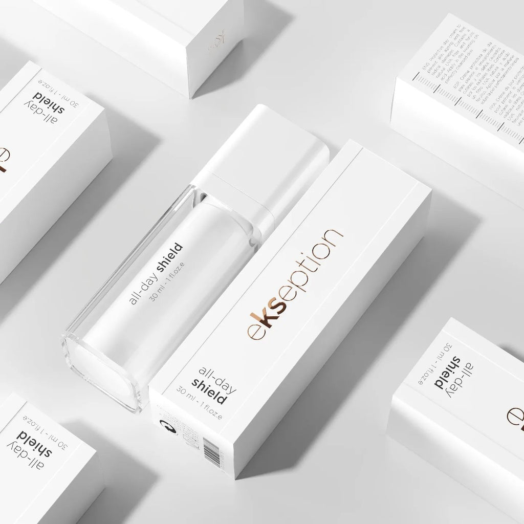 Profesionalus EKSEPTION apsauginis dieninis kremas SPF50+ su ferulo rūgštimi. All Day Shield apsaugo nuo UVA/UVB, mėlynos šviesos ir antioksidantai. Greitas pristatymas. 30ml.
