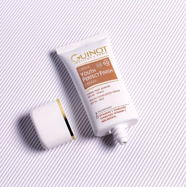 Guinot Youth Perfect Finish Cream SPF50 30ml – jauninamasis kremas su spalva brandžiai odai. Vitaminas C, Melanoxyl, UV apsauga. Lygina raukšles, skaistina. Karale.lt