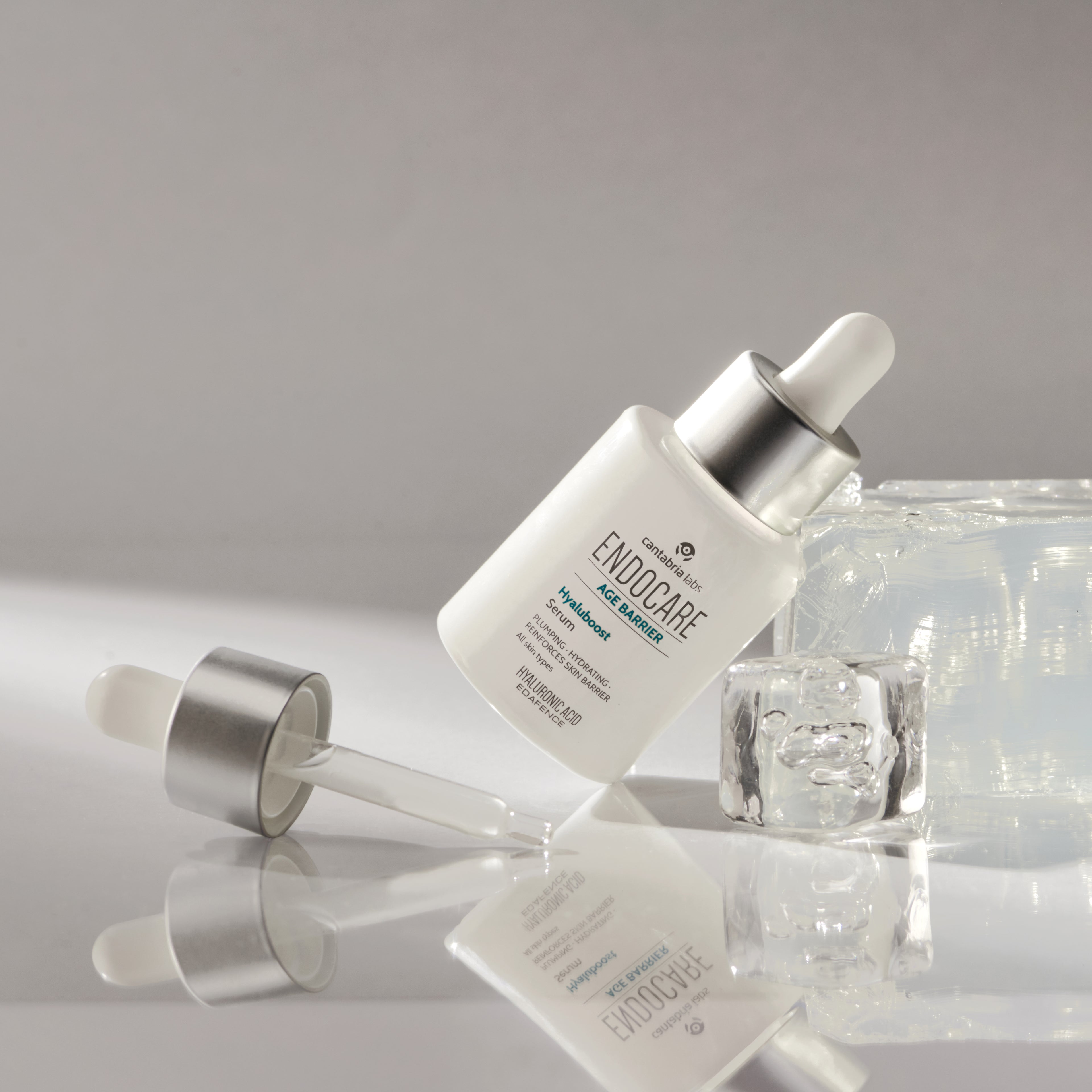 "ENDOCARE" drėkinantis serumas "AGE BARRIER HYALUBOOST", 30 ML
